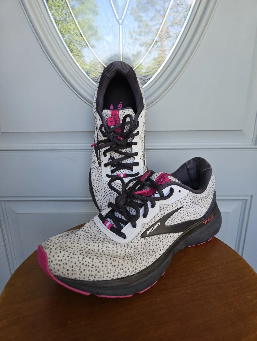 Brooks Trace Sneakers